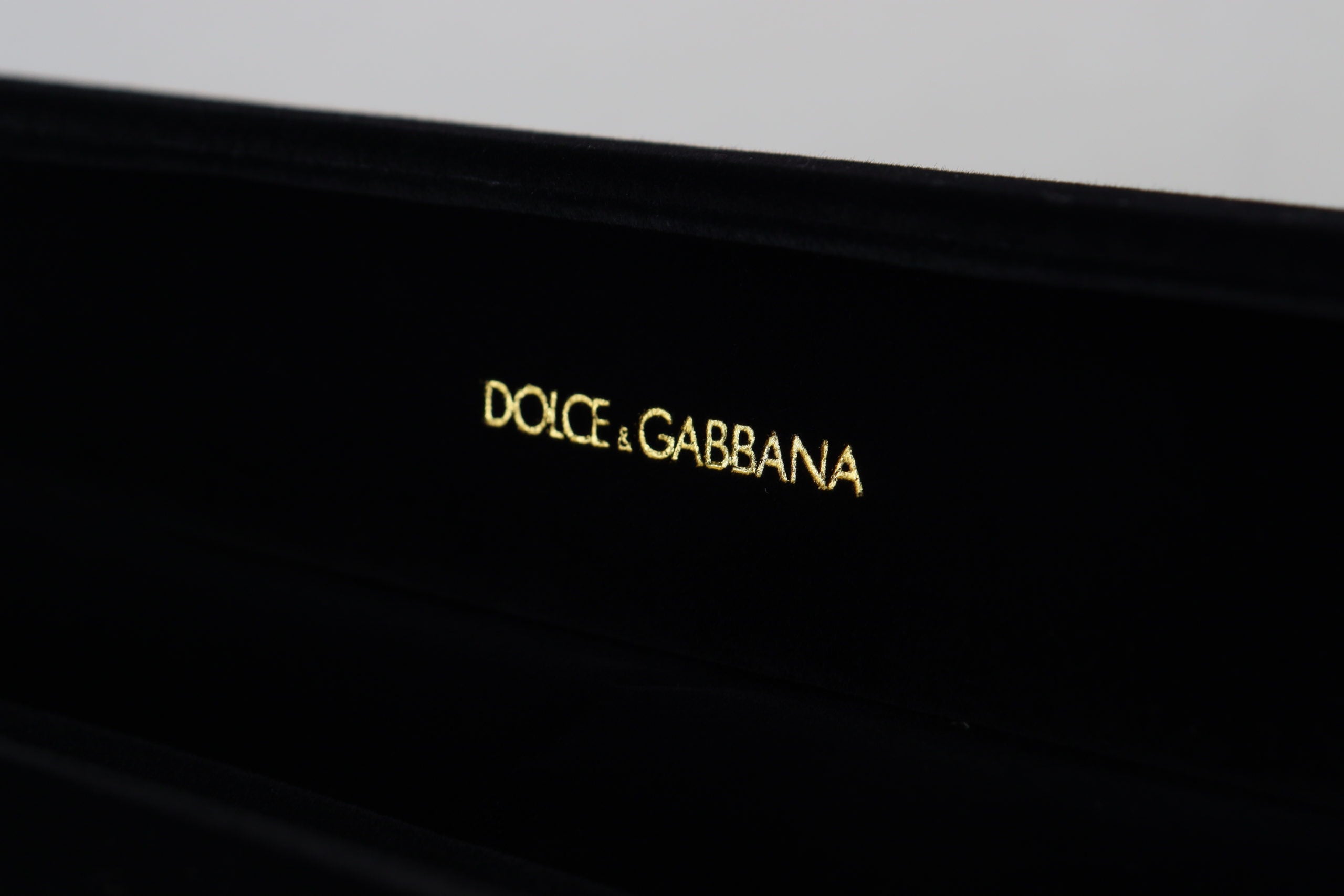 Dolce & Gabbana Black Velvet Logo Plaque Storage Bracelet Jewelry Box Dolce & Gabbana