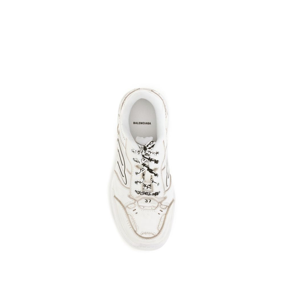 Balenciaga Hamptons Worn-out Sneakers Balenciaga